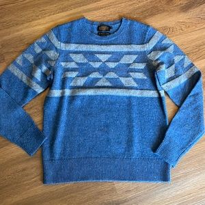 Classic Pendleton sweater size M